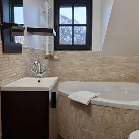 Tolstov House - 5 House With Terrace - 35 Min To Messe Dus