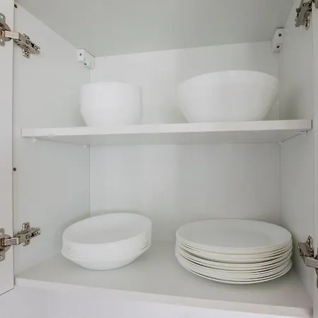 Tolstov House - 5 House With Terrace - 35 Min To Messe Dus Apartmán