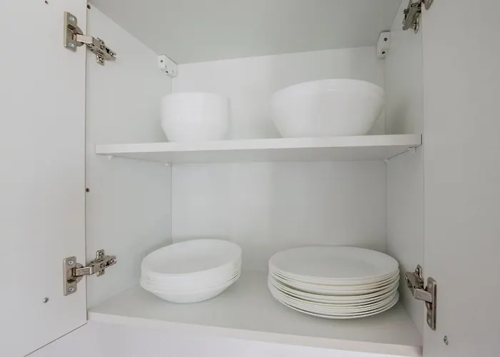 Tolstov House - 5 House With Terrace - 35 Min To Messe Dus 公寓