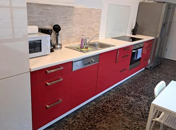 Tolstov House - 5 House With Terrace - 35 Min To Messe Dus 公寓 *